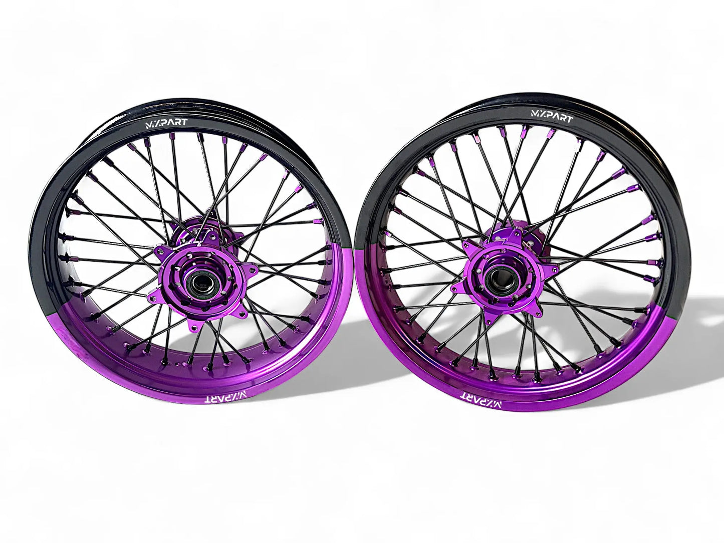 Jantes bicolores violet et noir MXPART avec finition haut de gamme pour Supermotard